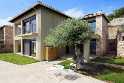 Apolpainaviewvillas01.jpg